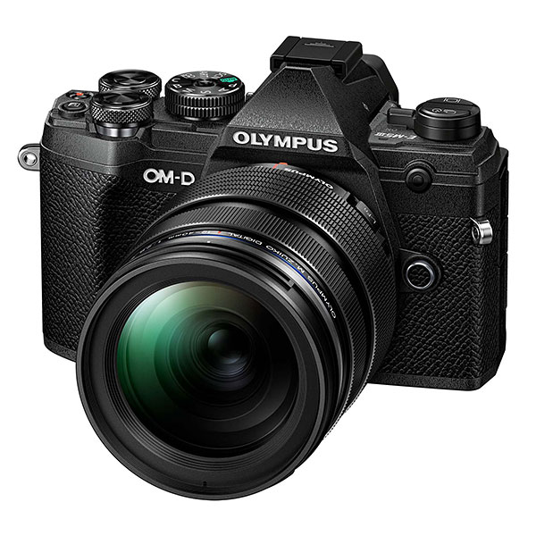 Olympus OM-D E-M5 III, front