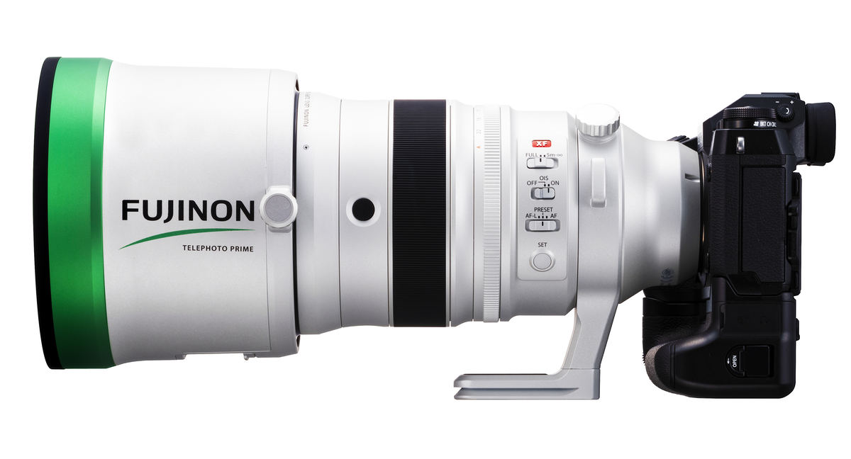 ポ*メ様 XF200mm F2 R LM OIS WR XF200mmF2_anim_10.png?width=