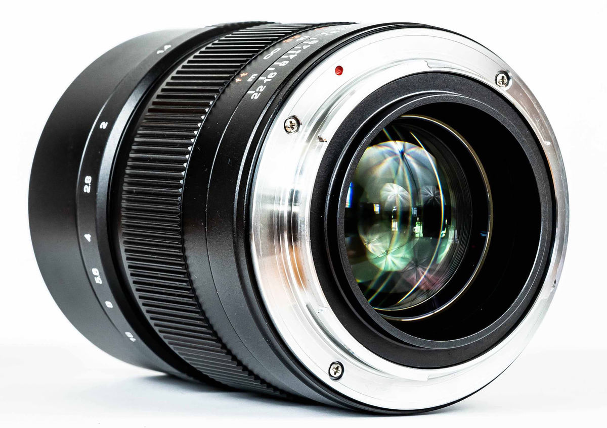 Mitakon Speedmaster 65mm f/1.4