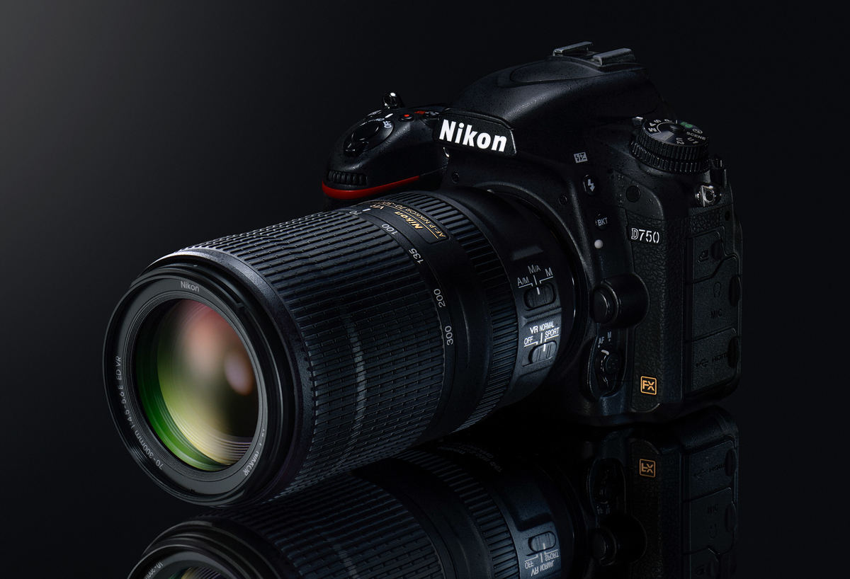 Nikon AF-P 70-300mm f/4.5-5.6 E ED VR : Specifications and Nikon AF-P 70-300mm f/4.5-5.6 E ED VR : Specifications and