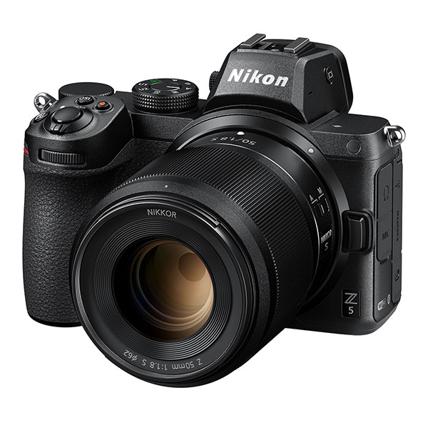 Nikon Z5, front