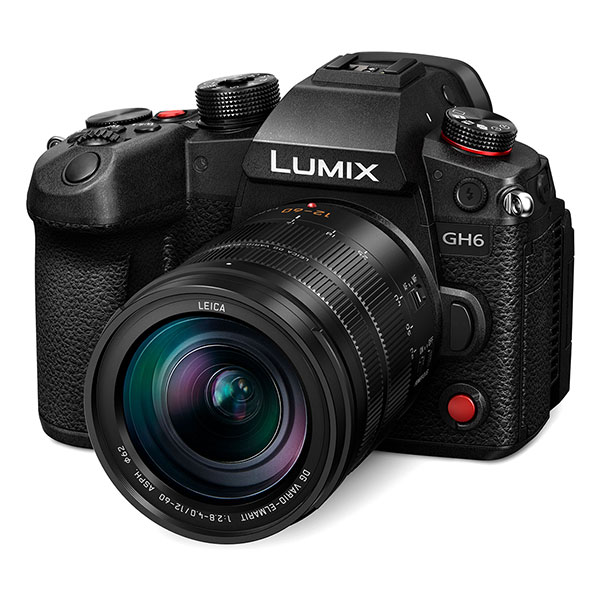 Panasonic GH6, front