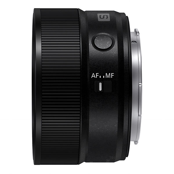 Panasonic Lumix S 40mm f/2, back
