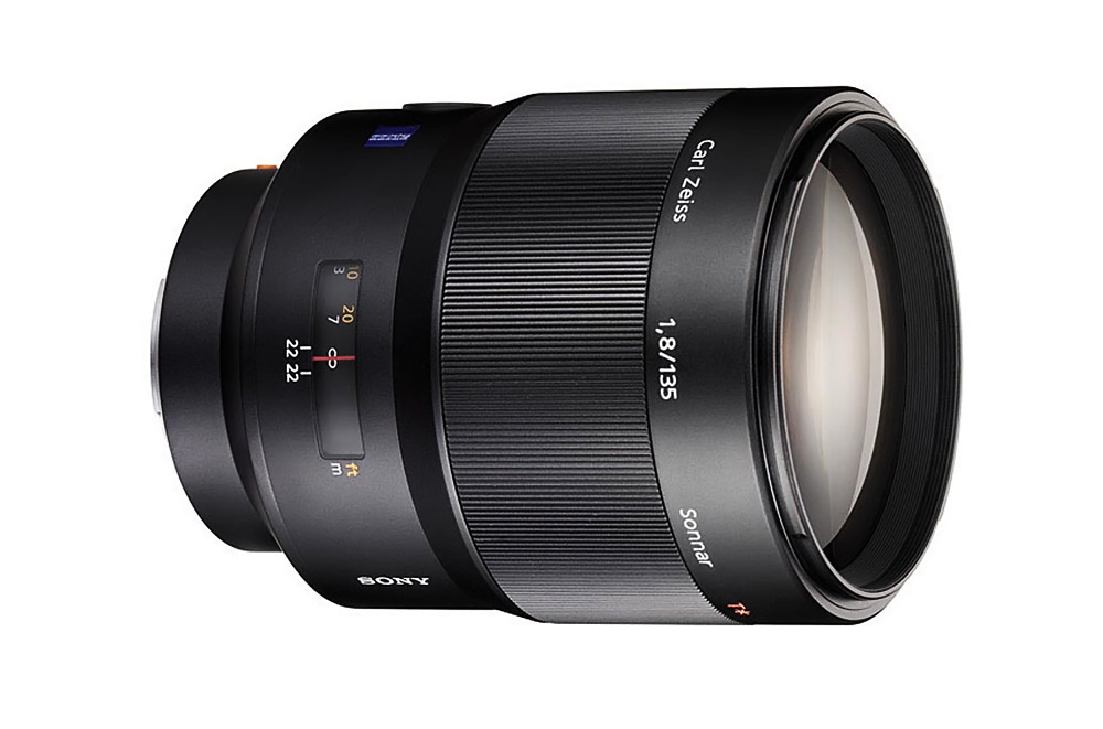 Sony 135mm f/1.8 ZA Carl Zeiss Sonnar T*