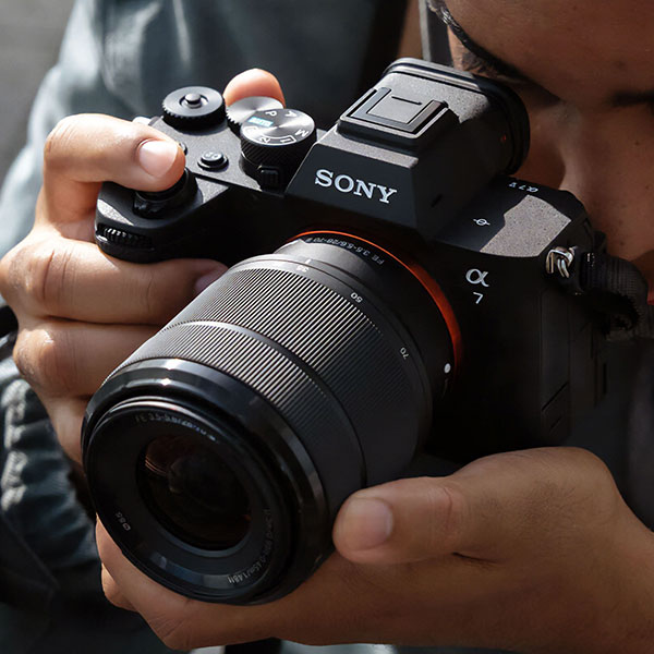 Sony FE 28-70mm f/3.5-5.6 OSS II