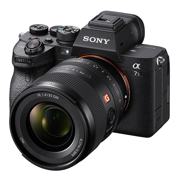 Sony FE 35mm f/1.4 GM