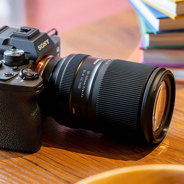 Tamron 28-300mm f/4-7.1 Di III VC VXD